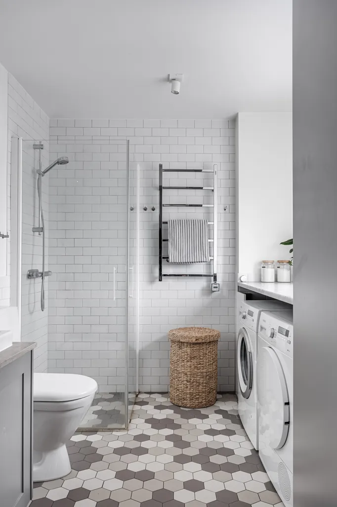 Salles de bain - Modern Apartment with Terraces in Lindbacken