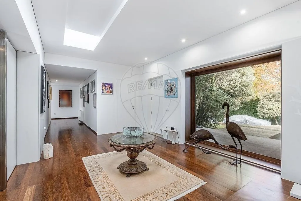 Esik - Luxury Detached House with Pool in Vizela