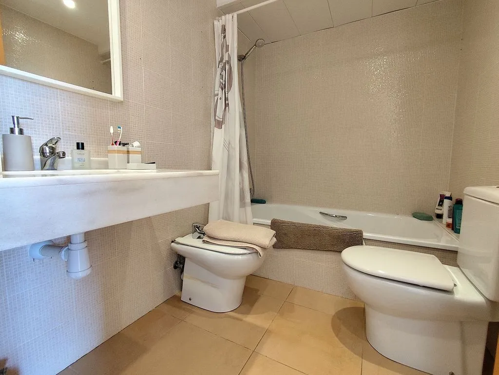 Salles de bain - Penthouse with Pool and Terrace in Vila-seca