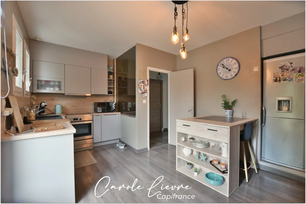 Cuisine - Maison avec Piscine et Terrain de 2000 m²