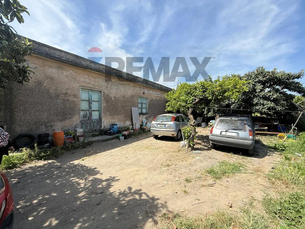 Aed - Industrial Plot with Existing Building in Giardini-Naxos