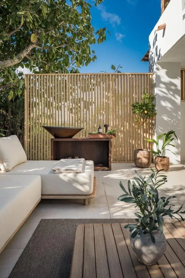 Terrasse - Corner Semi-Detached Villa with Pool in Marbella