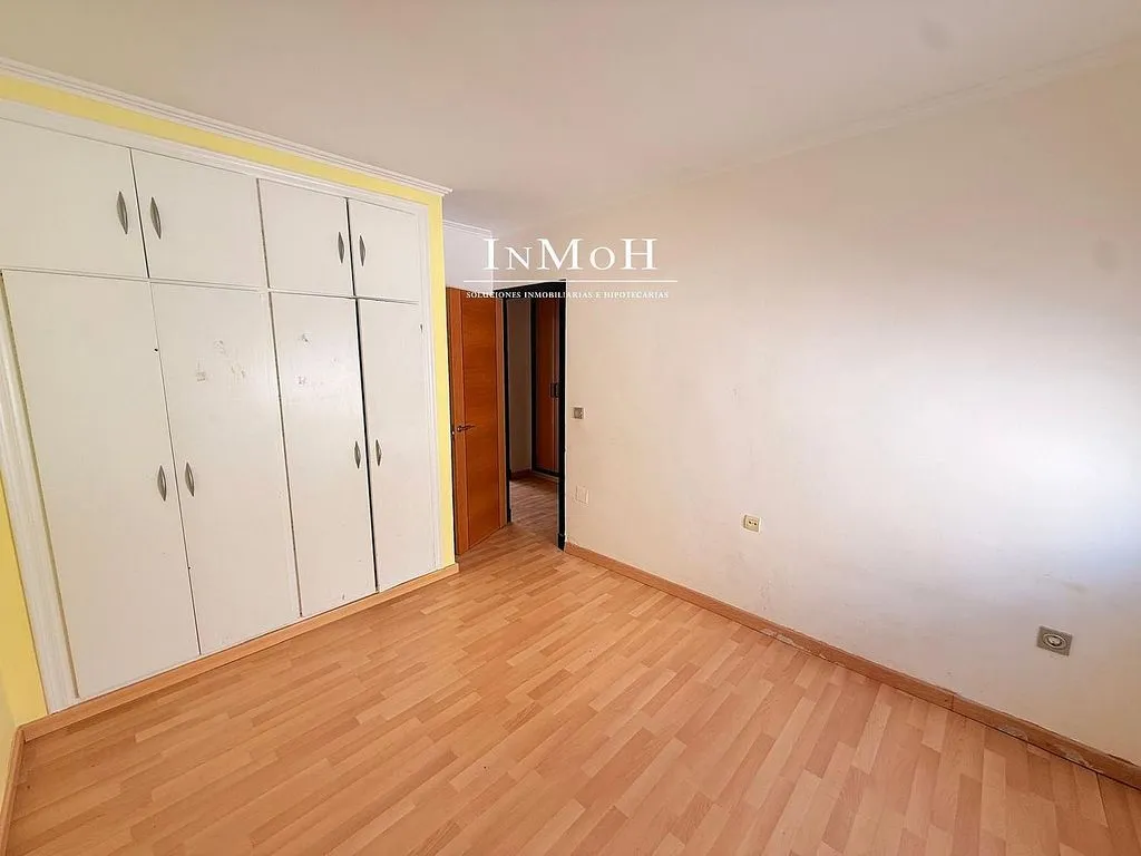 Magamistoad - Modern Flat with East View in San Fernando