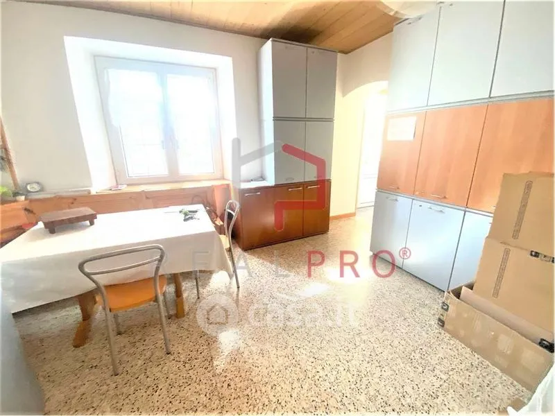 Cuisine - Spacious Apartment with Balcony in Bolzano