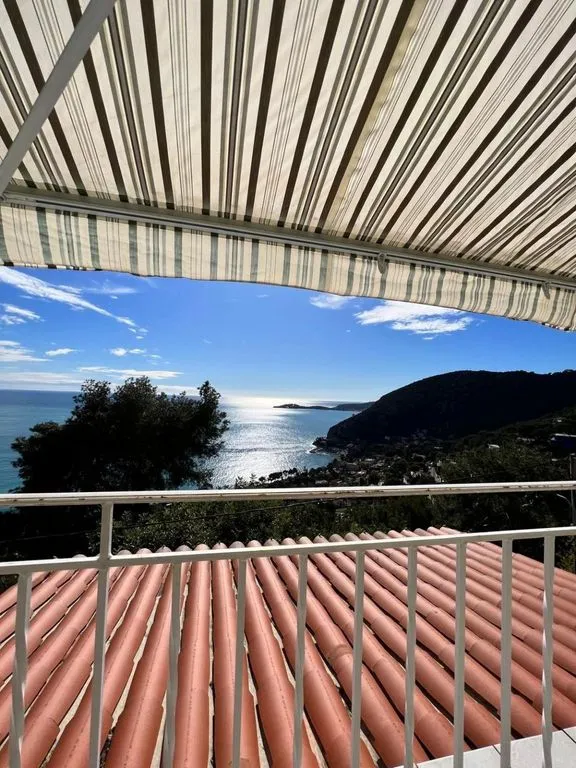 Rõdu - Luxury Apartment with Sea View in Èze