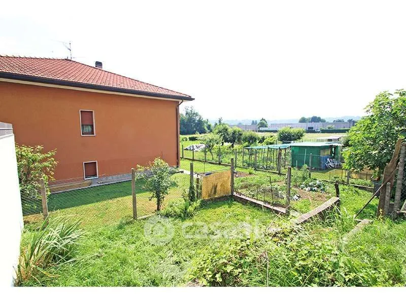 Garden - Rustic Triplex with Garden in Castiglione Olona