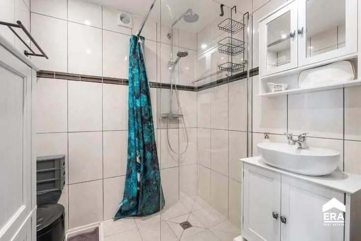 Salles de bain - Appartement à Bost, Tienen, près de Kennedypark