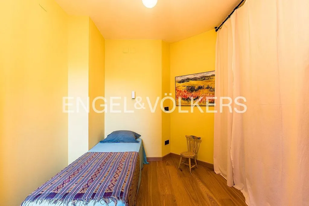Camere da letto - Architectural Villa with Terrace in L'Aragai