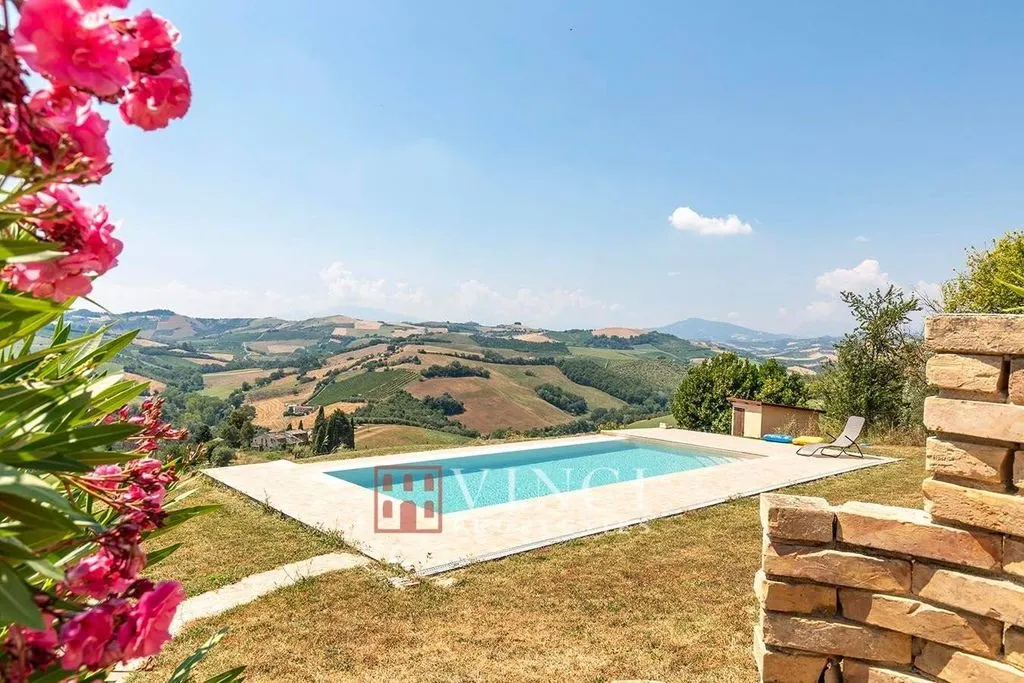 Bassein - Rustic Casale with Pool in Montefiore dell'Aso