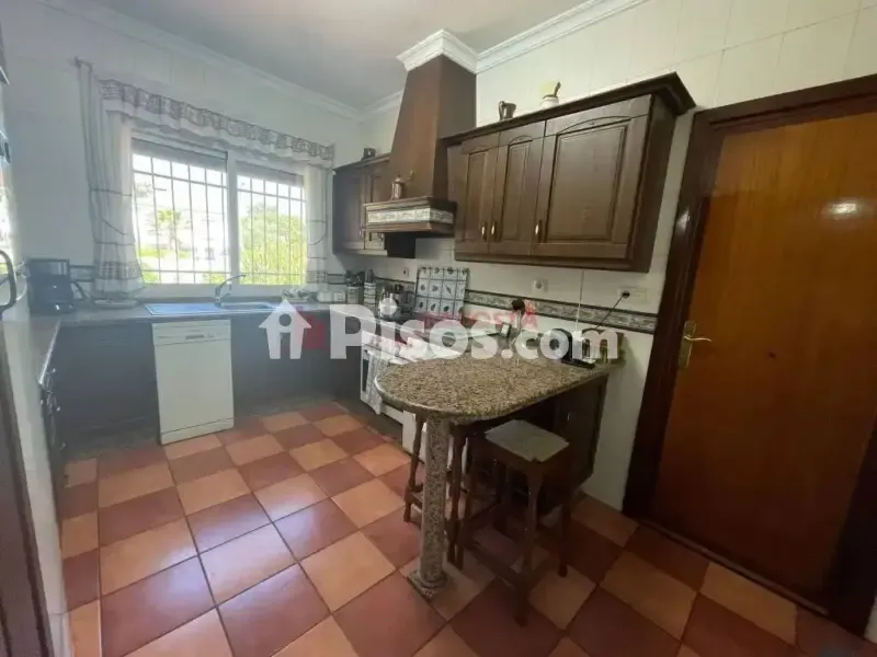 Kitchen - Chalet with Garden in Isla Cristina