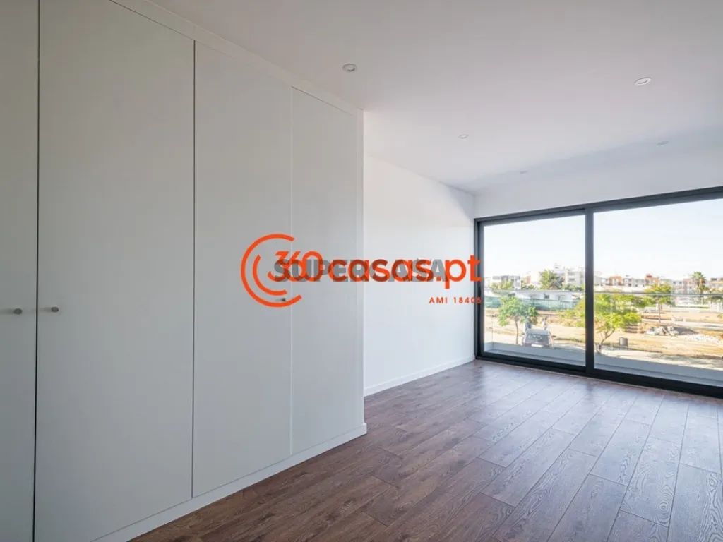 Magamistoad - Modern Duplex with Garden in Olhão
