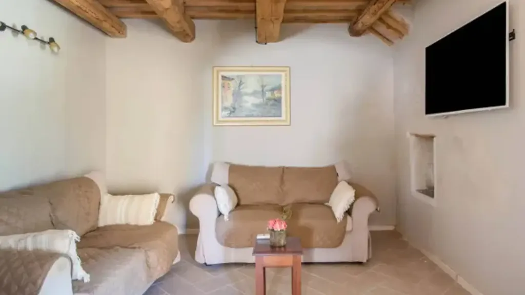 Elutuba - Restored Rustico with Terrace in San Ginesio