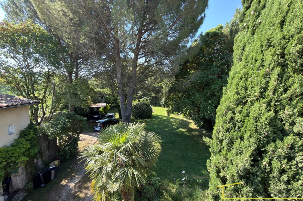 Vue aérienne - Maison de 9 Pièces avec Piscine à Montélimar