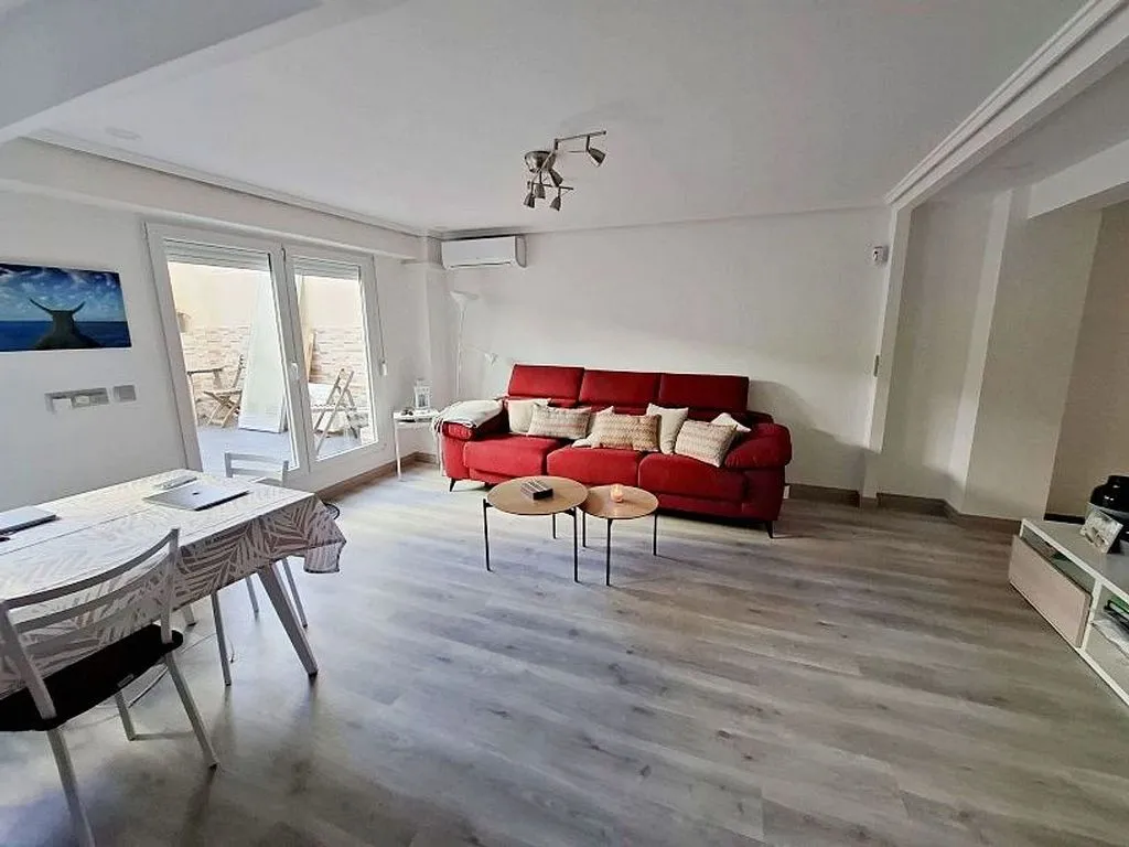 Elutuba - Ample 2-Bedroom Flat with Terrace in Morvedre