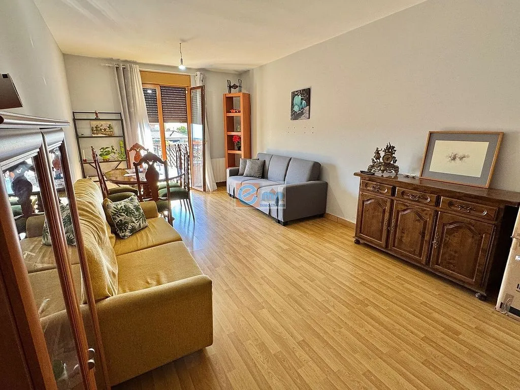 Elutuba - Modern Flat with Balcony in Yuncler