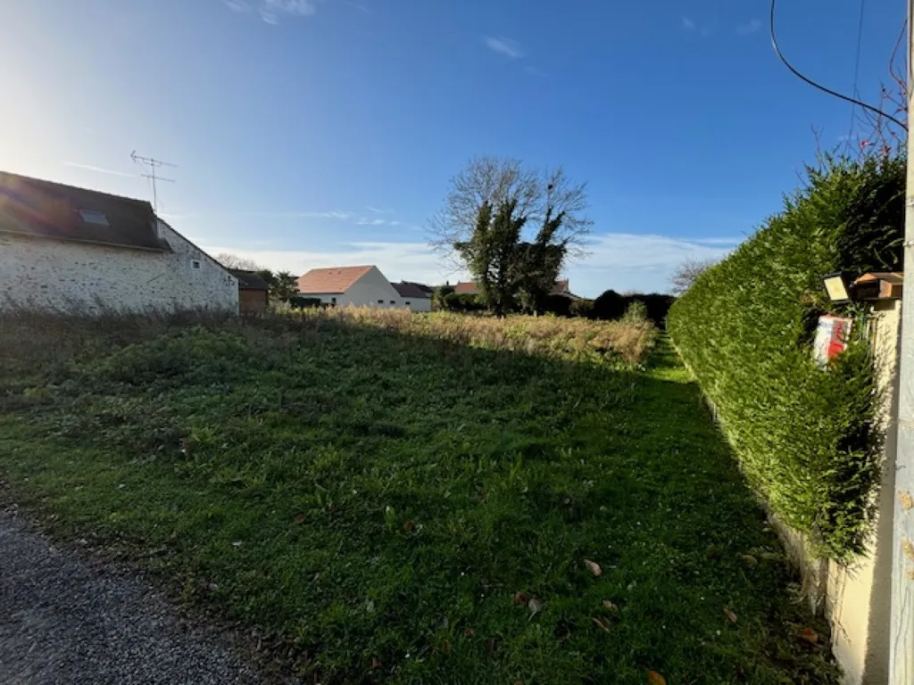 Aed - Constructible Plot with 870m² in Boutigny