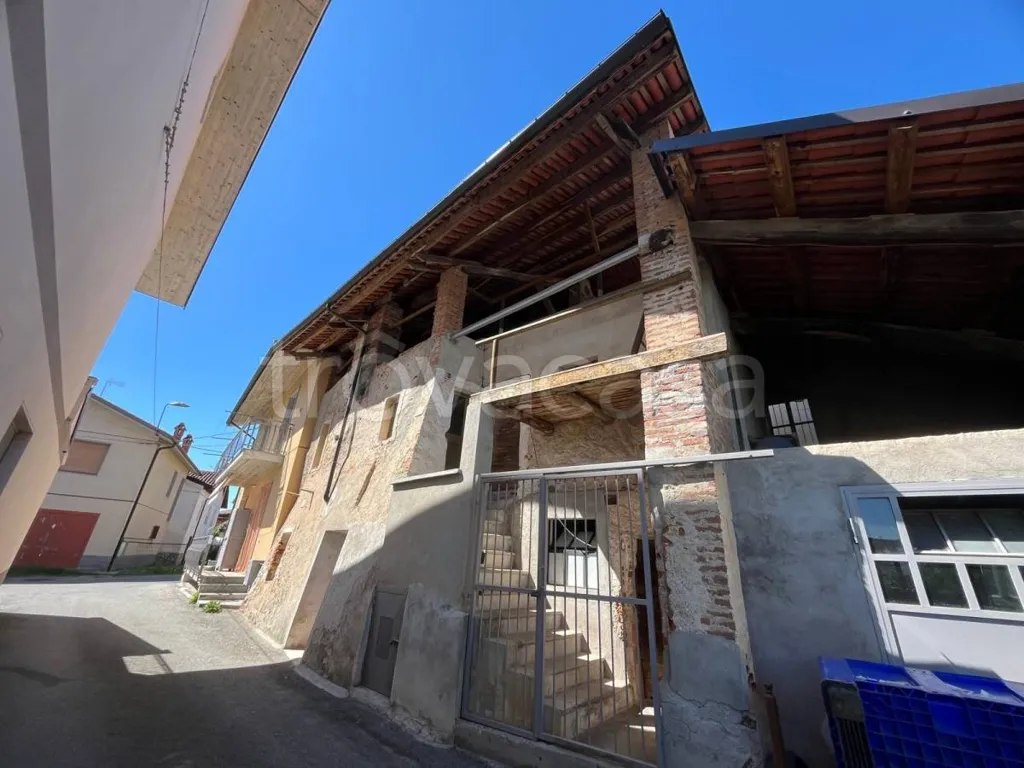Aed - Rustic House with Balcony in Morozzo