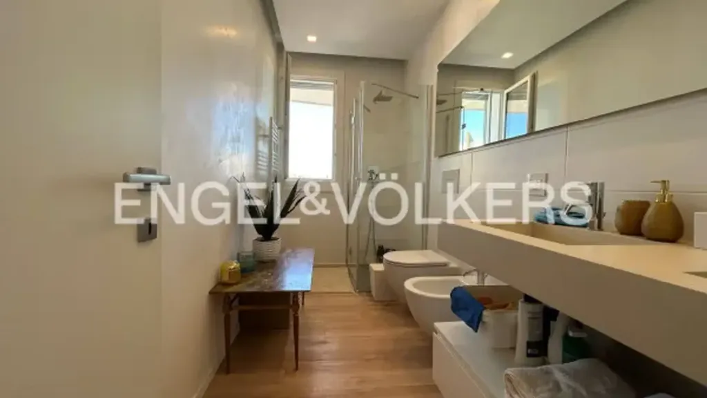 Vannitoad - 3-Bed Apartment with Sea View in Jesolo