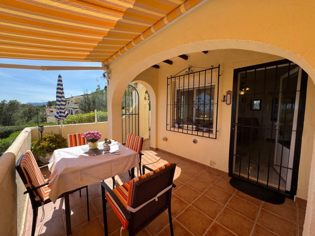 Terrasse - Apartment with Sea Views and Pool in Teulada
