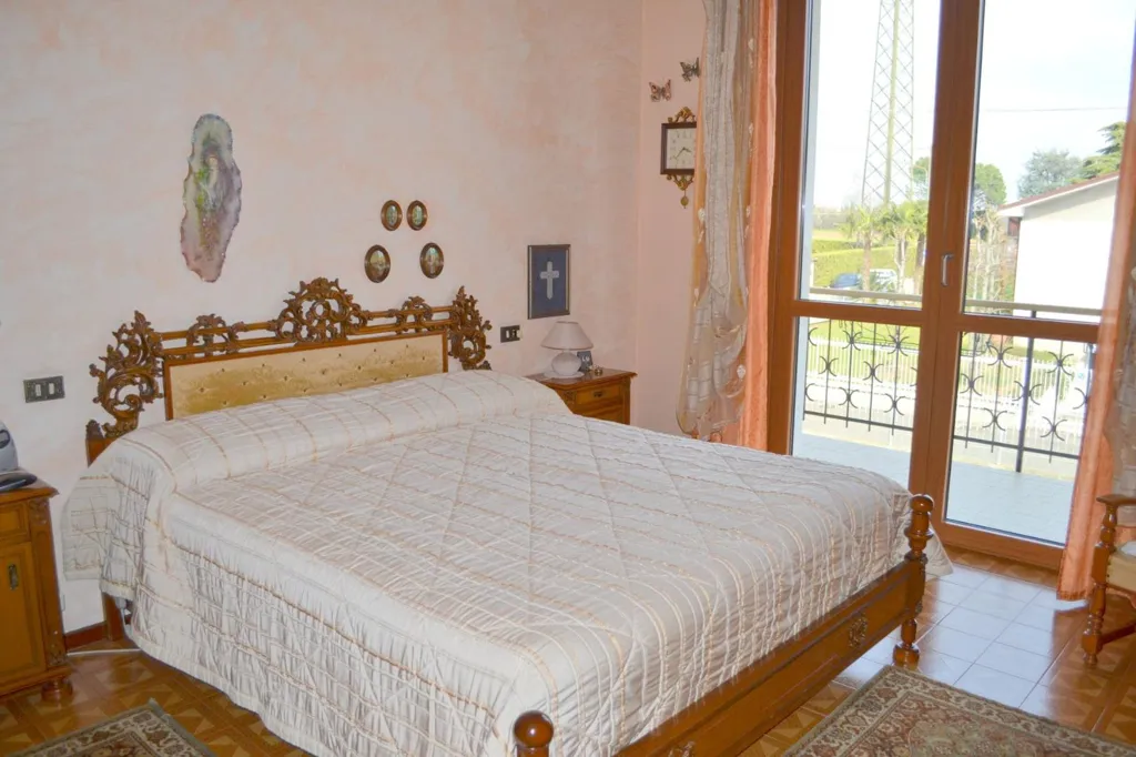 Camere da letto - Villa con giardino privato a Capriate San Gervasio