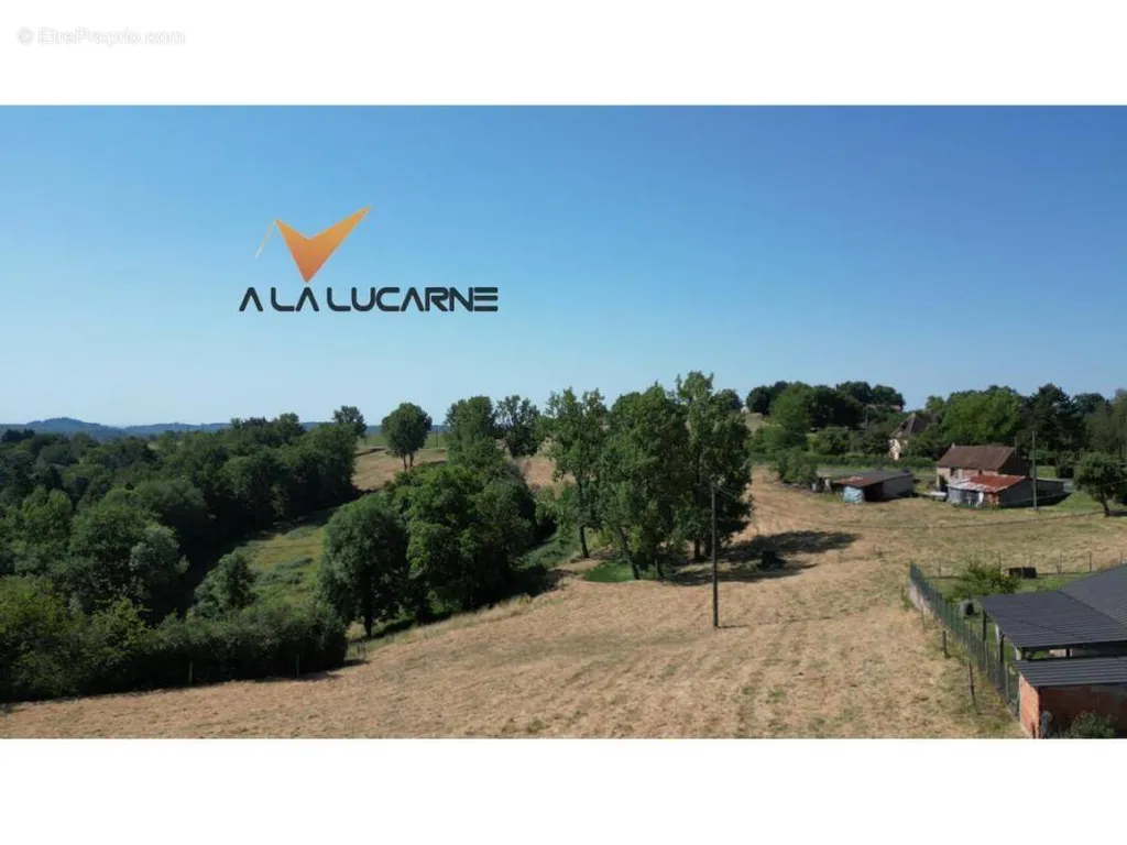 Giardino - 4.3 Hectare Land with Constructible Area in Badefols-d'Ans