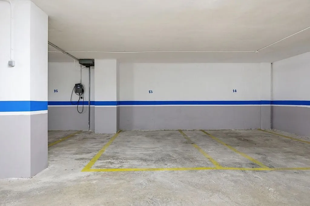 Garage - Duplex with Terrace in Catarroja