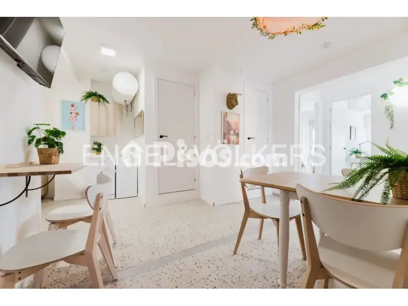 Comedor - Piso con balcón en Poblados Marítimos