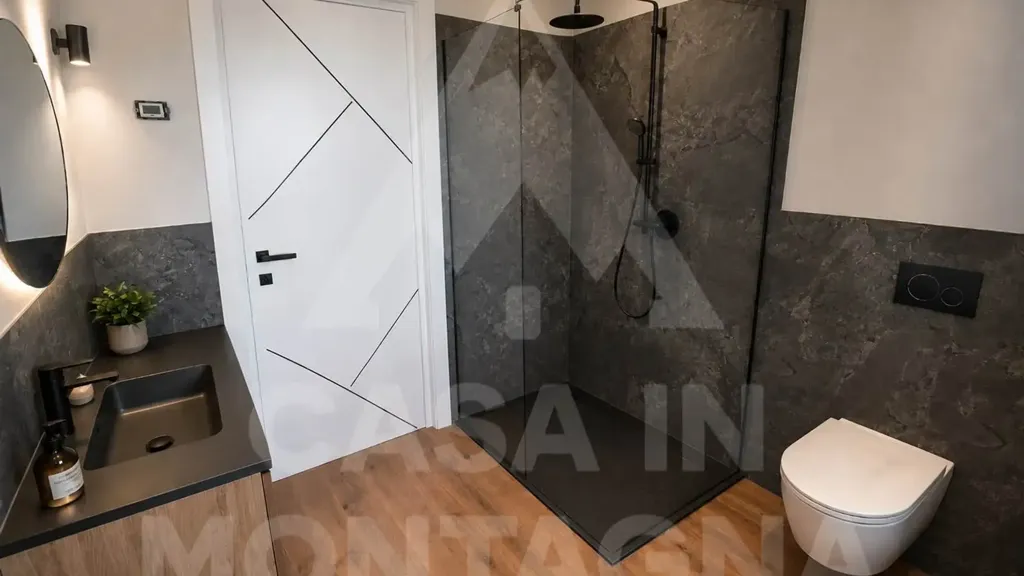 Salles de bain - Rearranged Apartment with Balcony in Varena