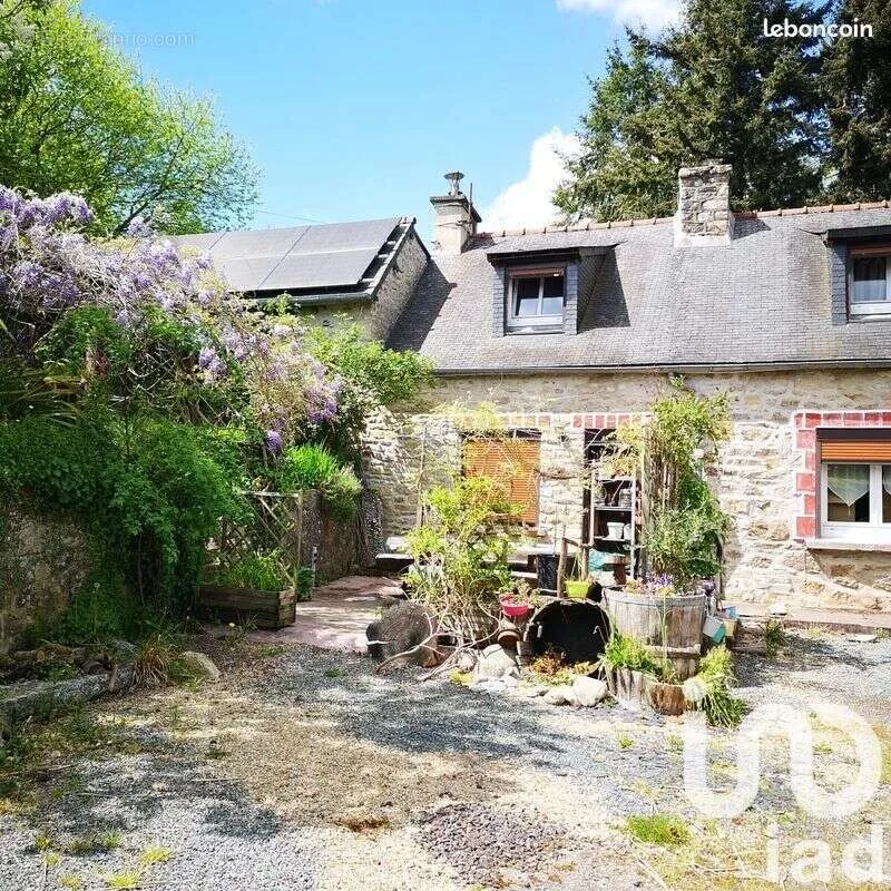 Maison 8 pièces à Kerpert