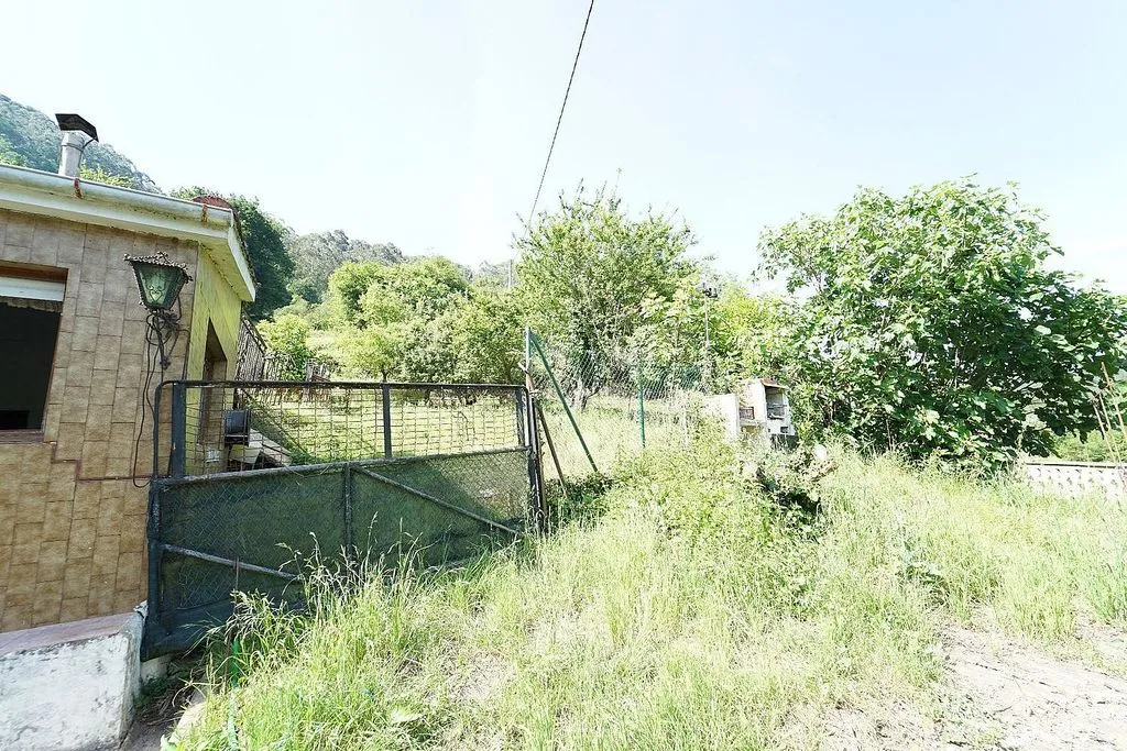 Aed - Terraced House with Garden in Ampuero