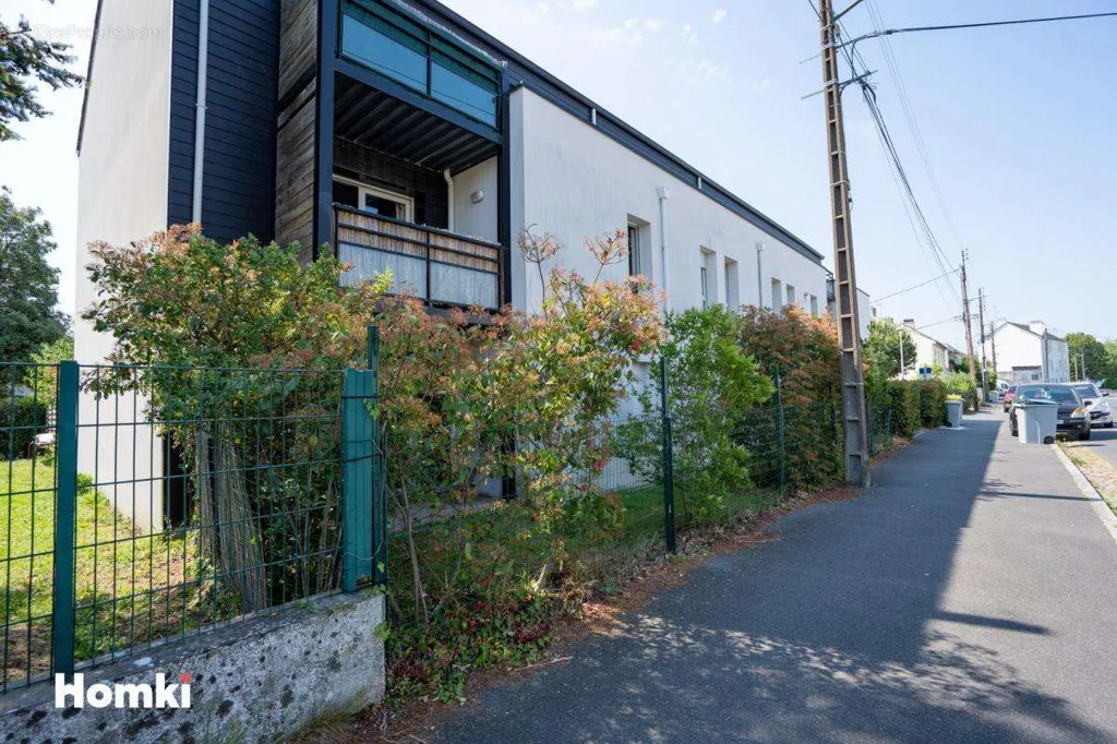 Exterior - Modern Apartment with Loggia in Nantes