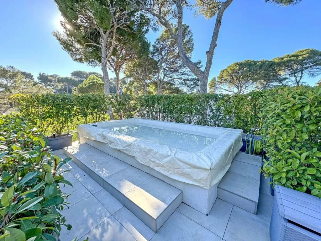 Terrace - 1950s Villa with Sea View in Cap d'Antibes