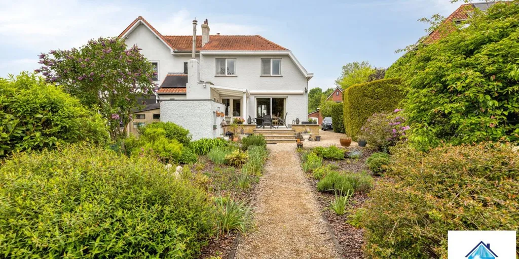 Aed - Half-Open House with Garden in Eppegem