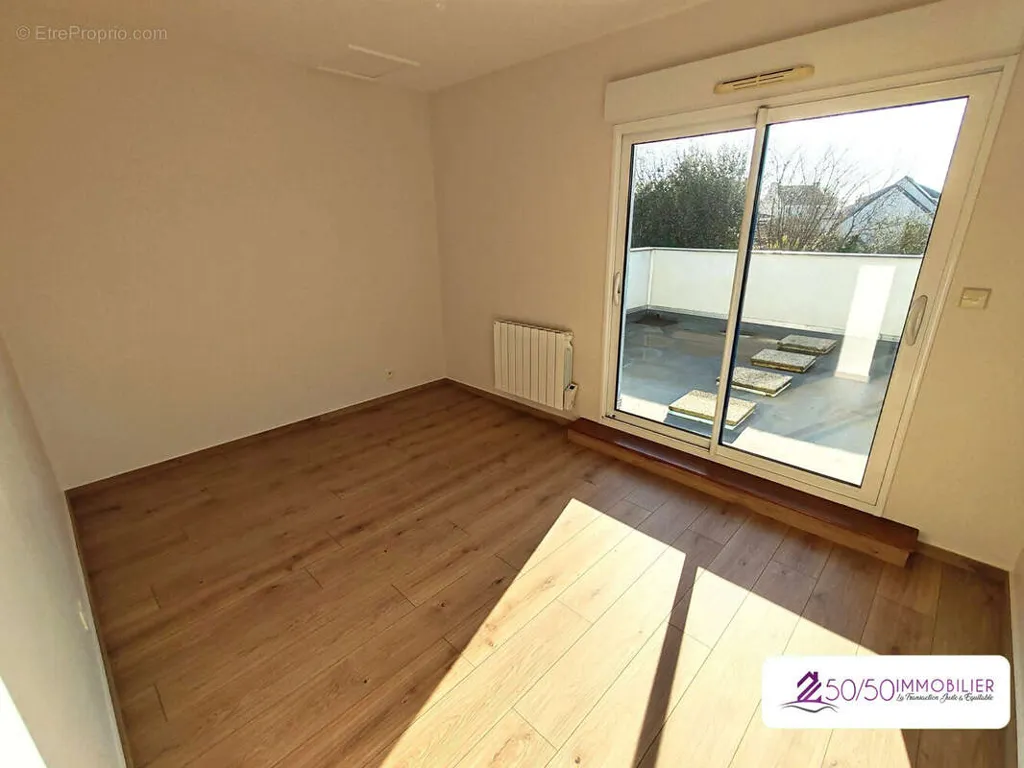 Rooms - Contemporary House with Garden in Sibiril