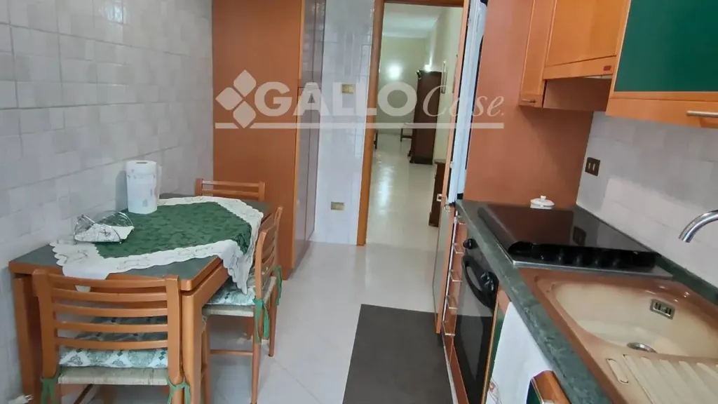 Cuisine - Apartment with Balconies in Cosenza