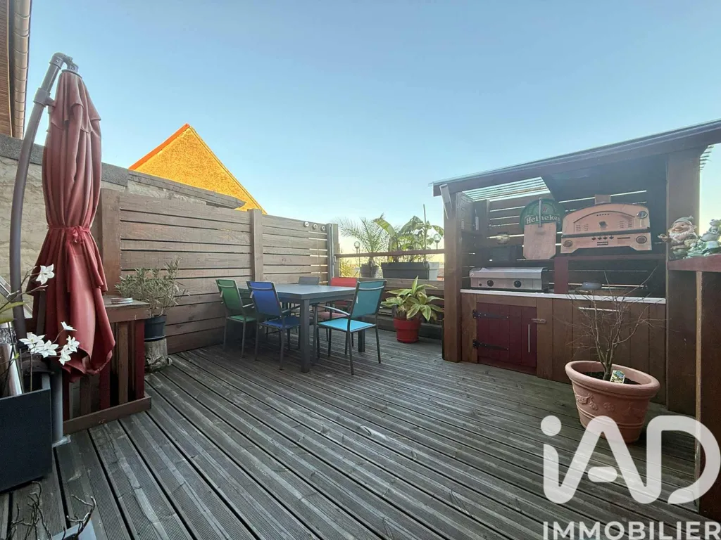 Terrasse - Maison de Village avec Jardin à Bining