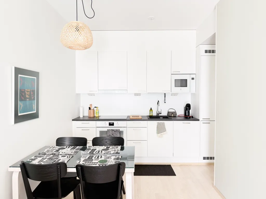 Söögituba - Modern Flat with Lake View in Lahti