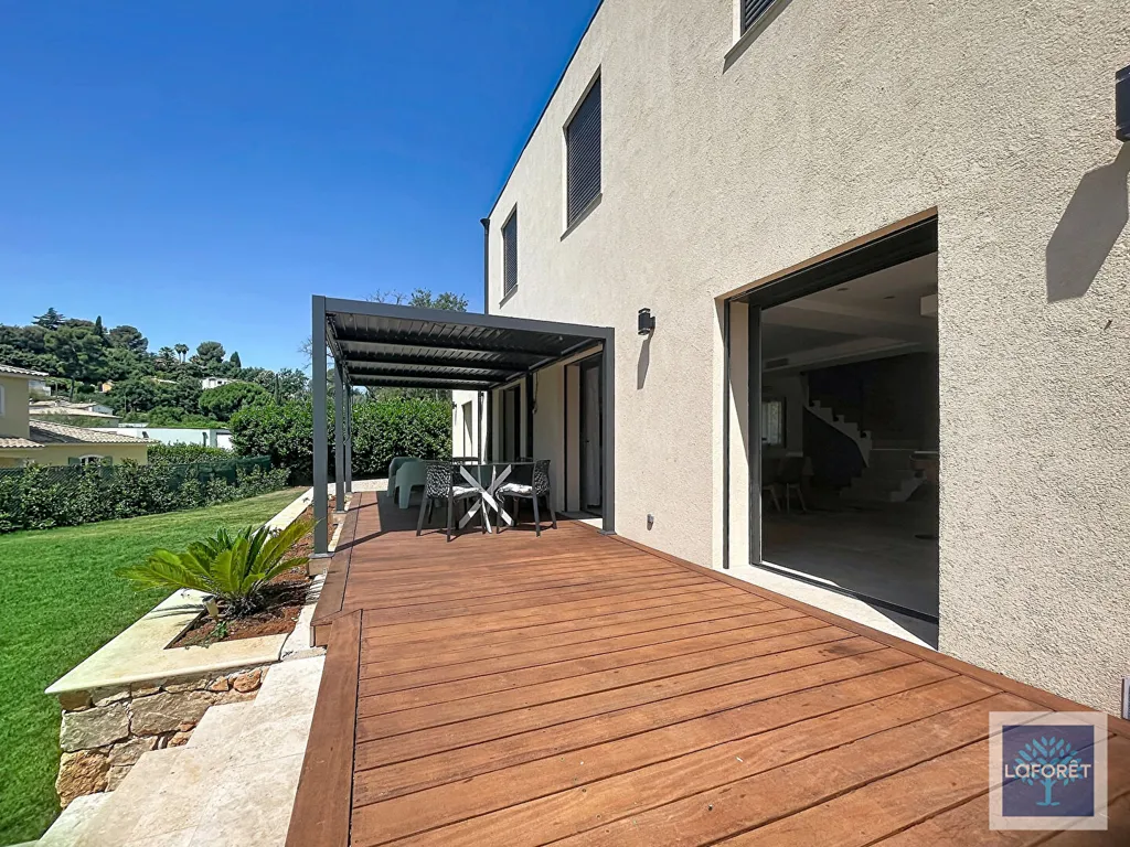 Terrasse - Villa Neuve avec Piscine à Saint-Paul-de-Vence