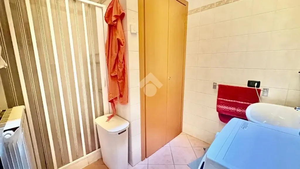 Bagni - Modern Apartment with Balcony in Calcinate