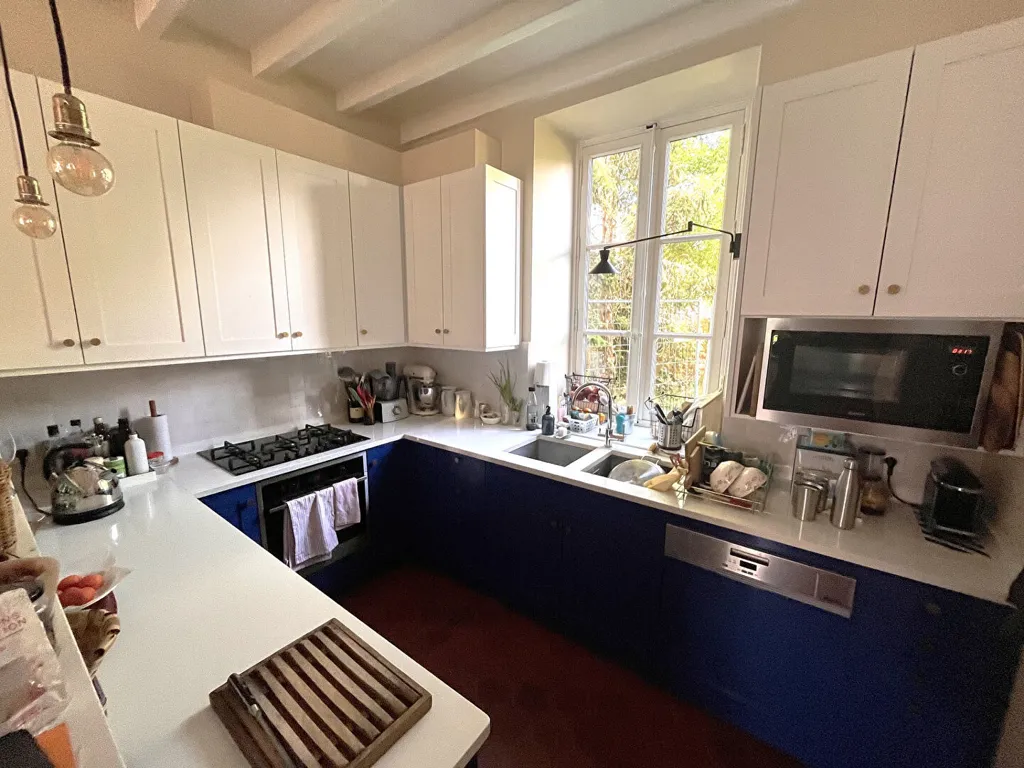 Cuisine - Maison Familiale avec Jardin au Centre de Verneuil