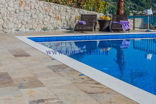 Bassein - Villa with Pool near Trogir Beach