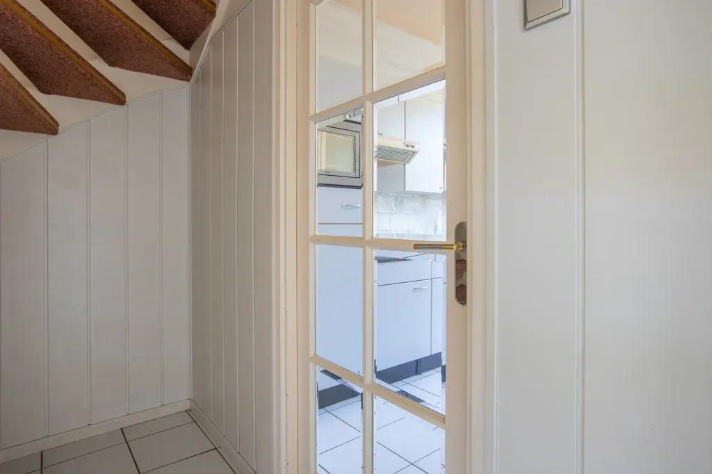 Esik - End-Terrace House with Garden in Gouda