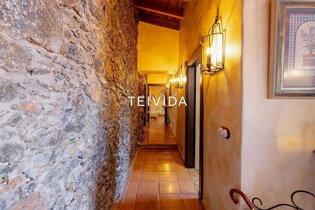 Hallway - Villa with Pool and Bodega in El Rosario