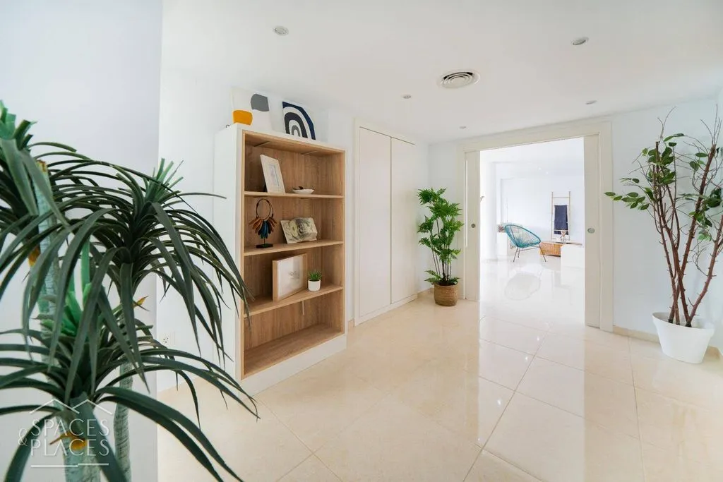 Entrée - Luxury Penthouse with Pool in Valencia