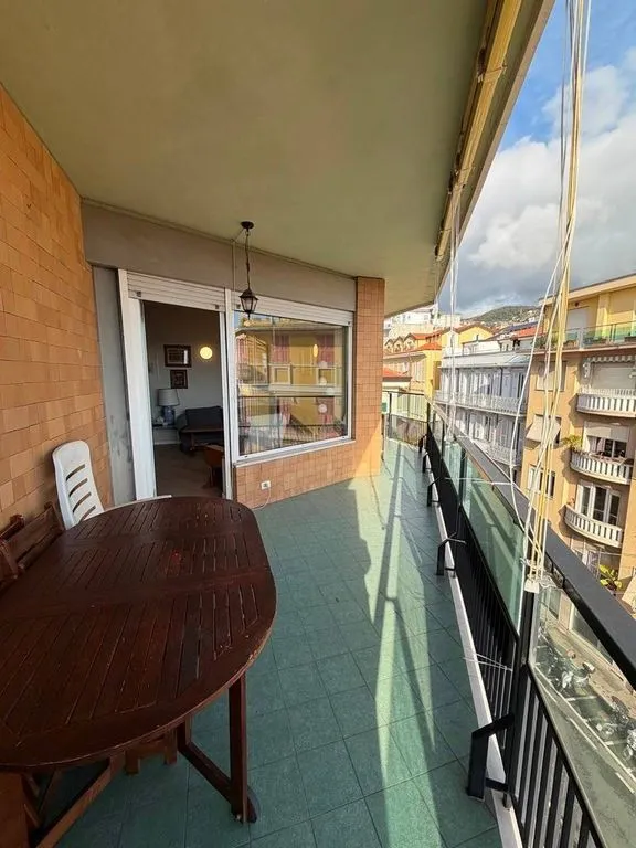 Balcon - Luxury Flat with Sea Views in Sanremo