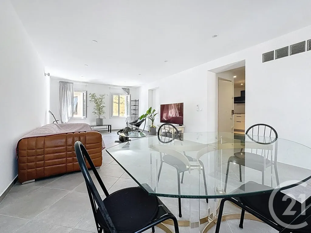 Salle à manger - Ensemble Immobilier avec Cour Privative à Nice Ouest