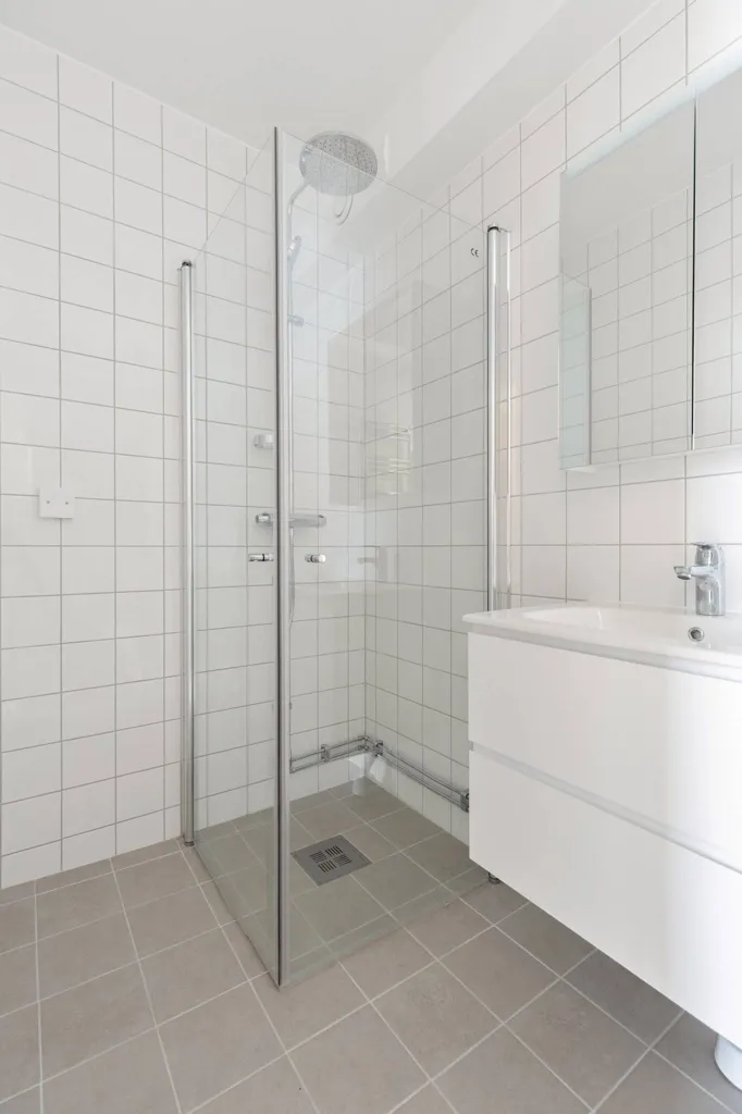 Vannitoad - Charming 1-Bedroom Flat with Garden View in Södermalm