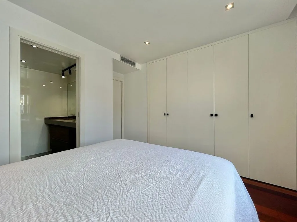 Chambres - Apartment with Terrace in Málaga's Historic Centre