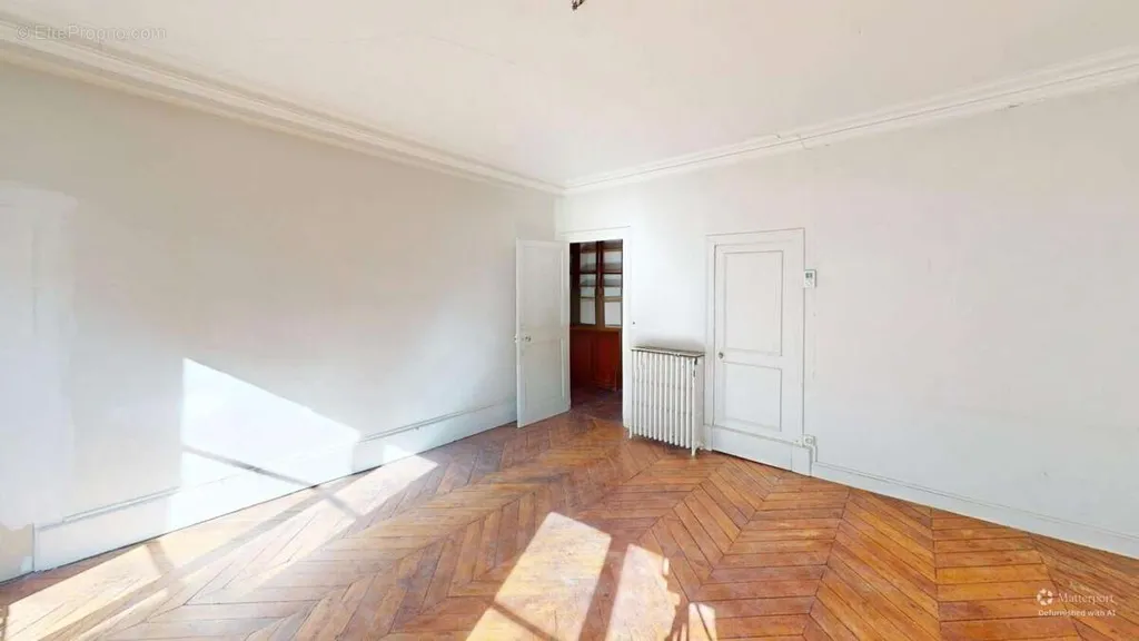 Pièces - Appartement T2 avec Garage à Orléans