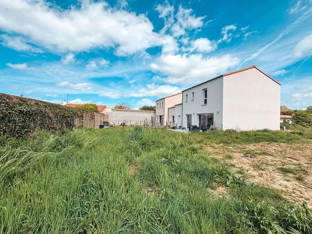 Jardin - Terrain Viabilisé Libre de Constructeur à Vertou